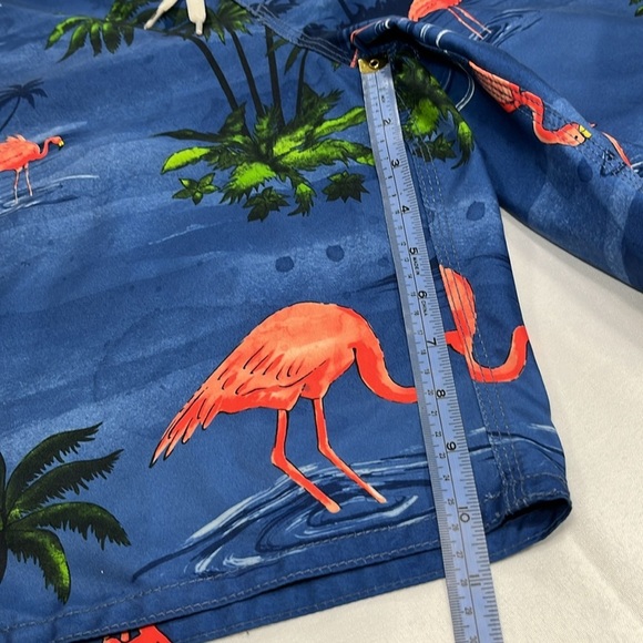 VANS Flamingo 10” Board Shorts Swim Trunks size 34, excellent condition! - Picture 6 of 12